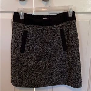Ann Taylor mini skirt. Color black and gray